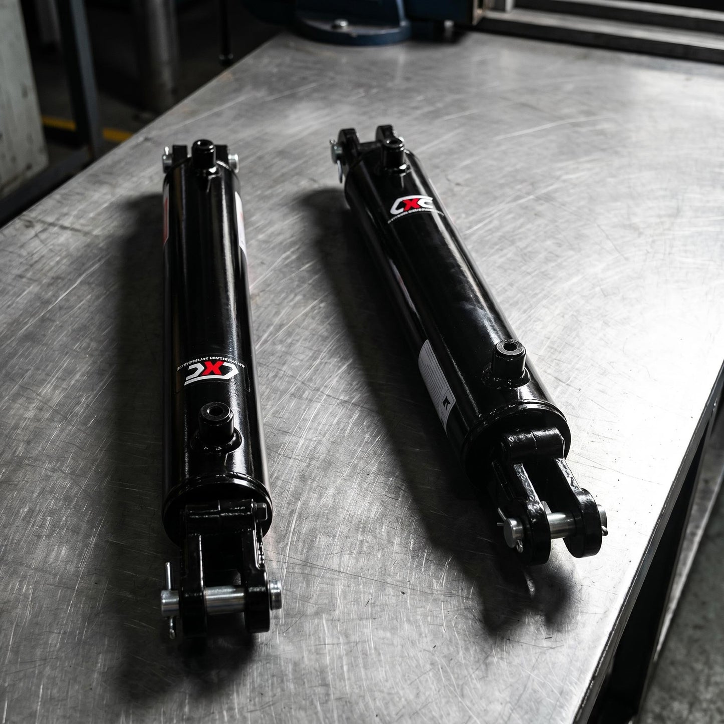 CTCL Trunnion Cross Lug Hydraulic Cylinder Full Assembly Side View