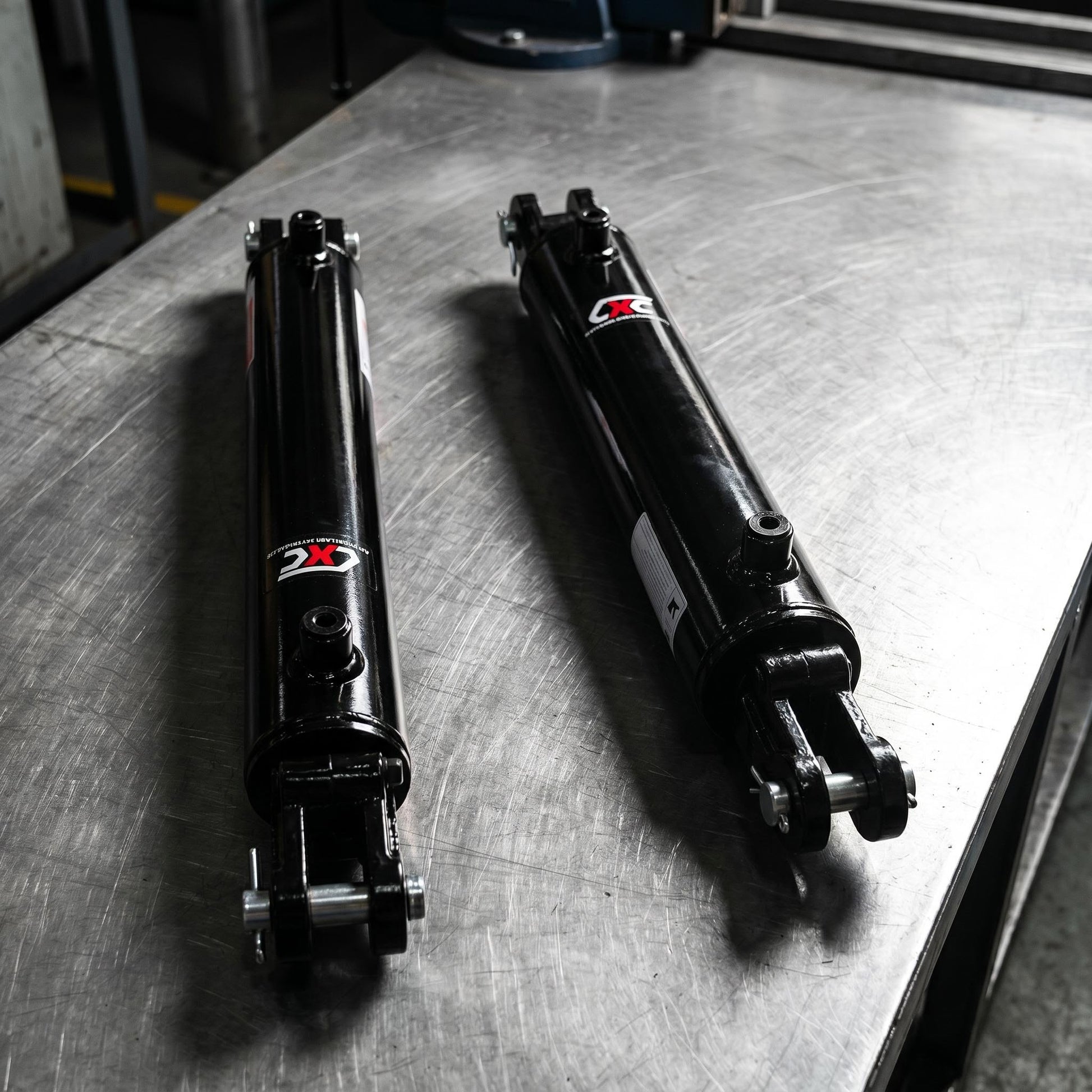 CTCL Trunnion Cross Lug Hydraulic Cylinder Full Assembly Side View